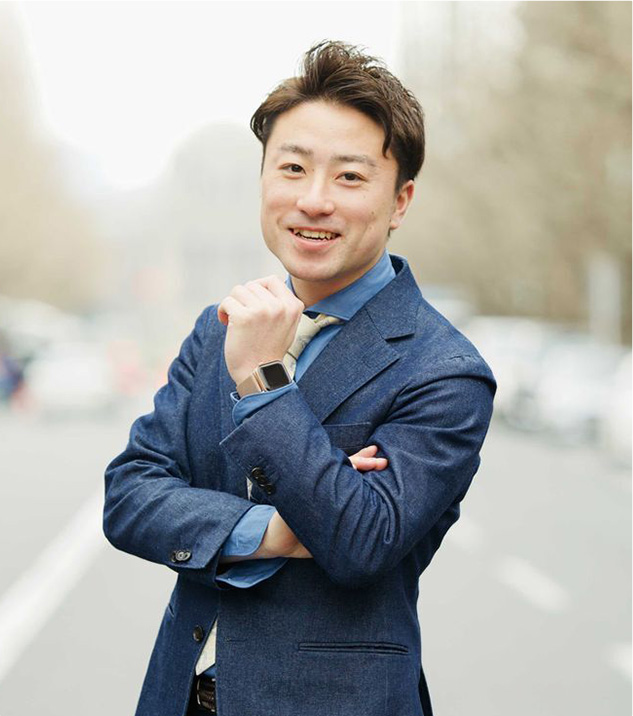 男性のインストラクタ_02